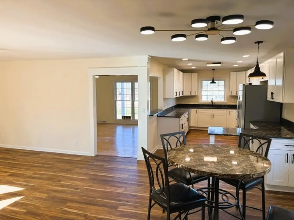 1789 Hartsville Pike Lebanon TN 37087