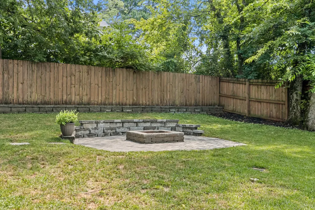 552 Westboro Drive Nashville TN 37209