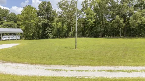 360 Jett Drive Clifton TN 38425