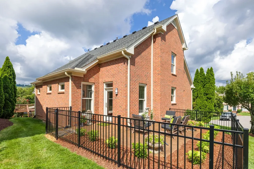 608 Cherry Glen Circle Nashville TN 37215