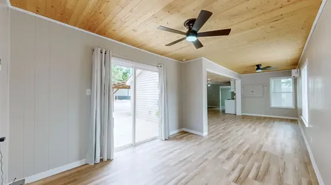 146 Lakeshore Drive Springville TN 38256