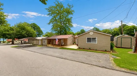 146 Lakeshore Drive Springville TN 38256