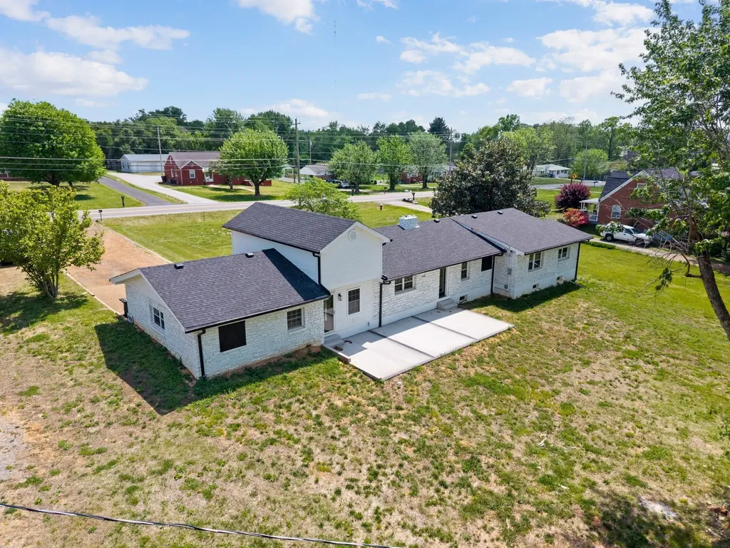 1503 5th Ave, W Springfield TN 37172