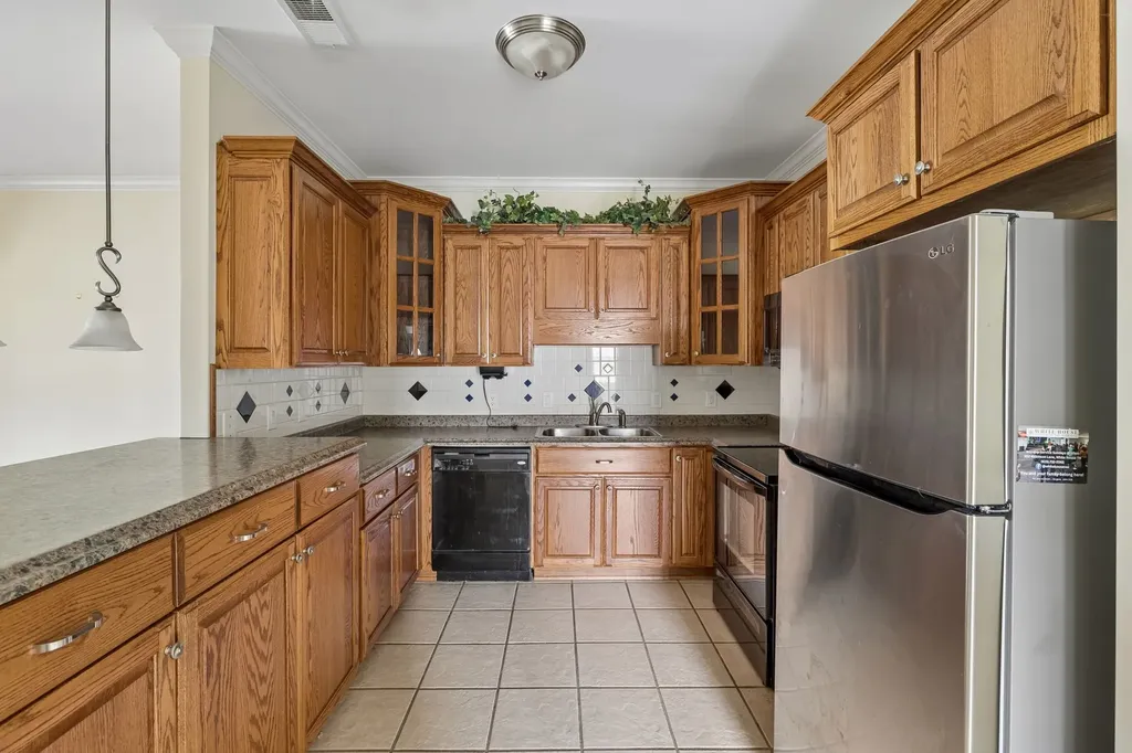 123 Shore Drive White House TN 37188