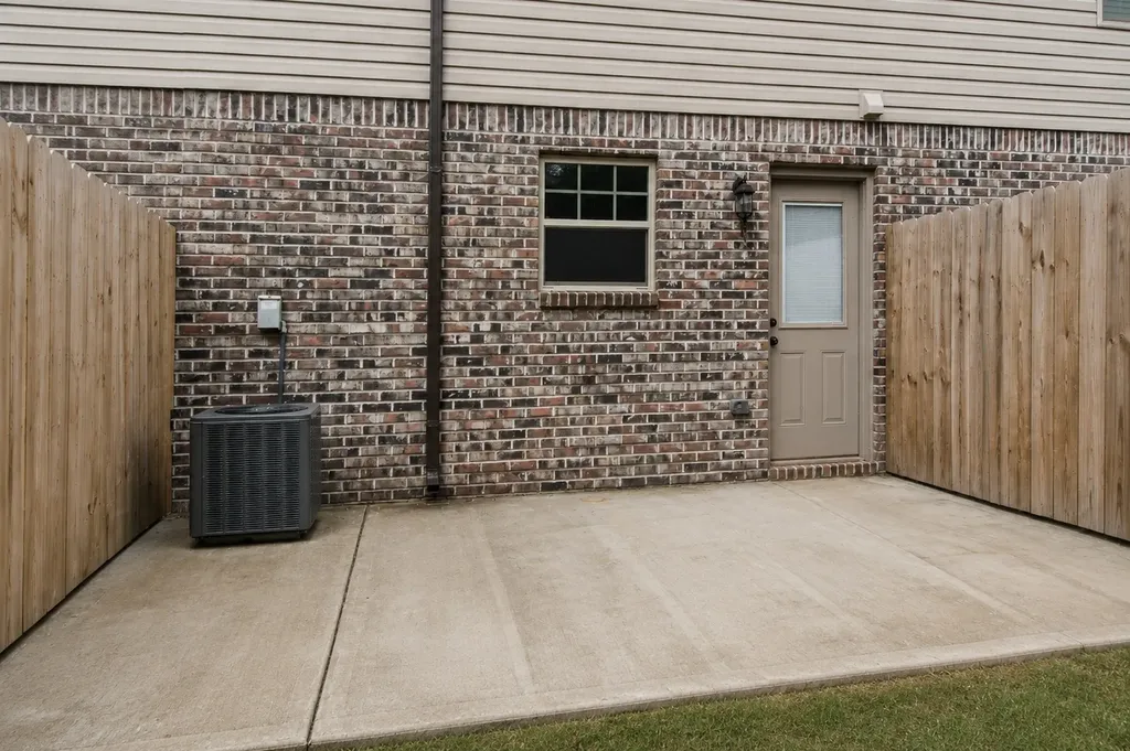 1761 Spring Water Drive Clarksville TN 37040