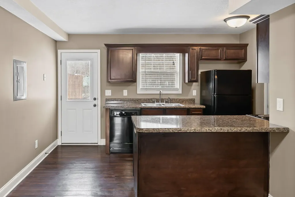 1761 Spring Water Drive Clarksville TN 37040