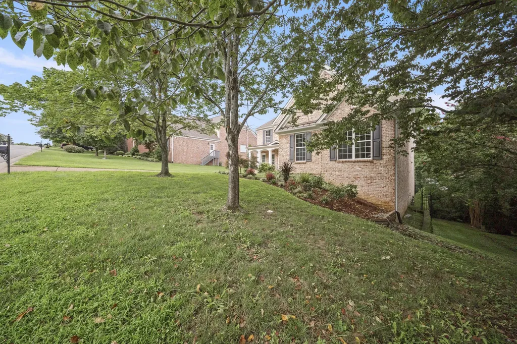1487 Red Oak Drive Brentwood TN 37027
