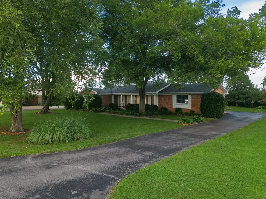 2010 Sanders Court Murfreesboro TN 37129