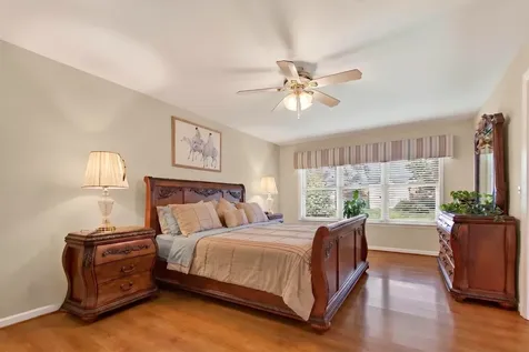 2010 Sanders Court Murfreesboro TN 37129
