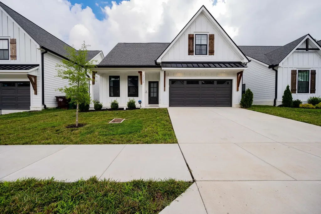 2005 Pleasant Cove Nashville TN 37214