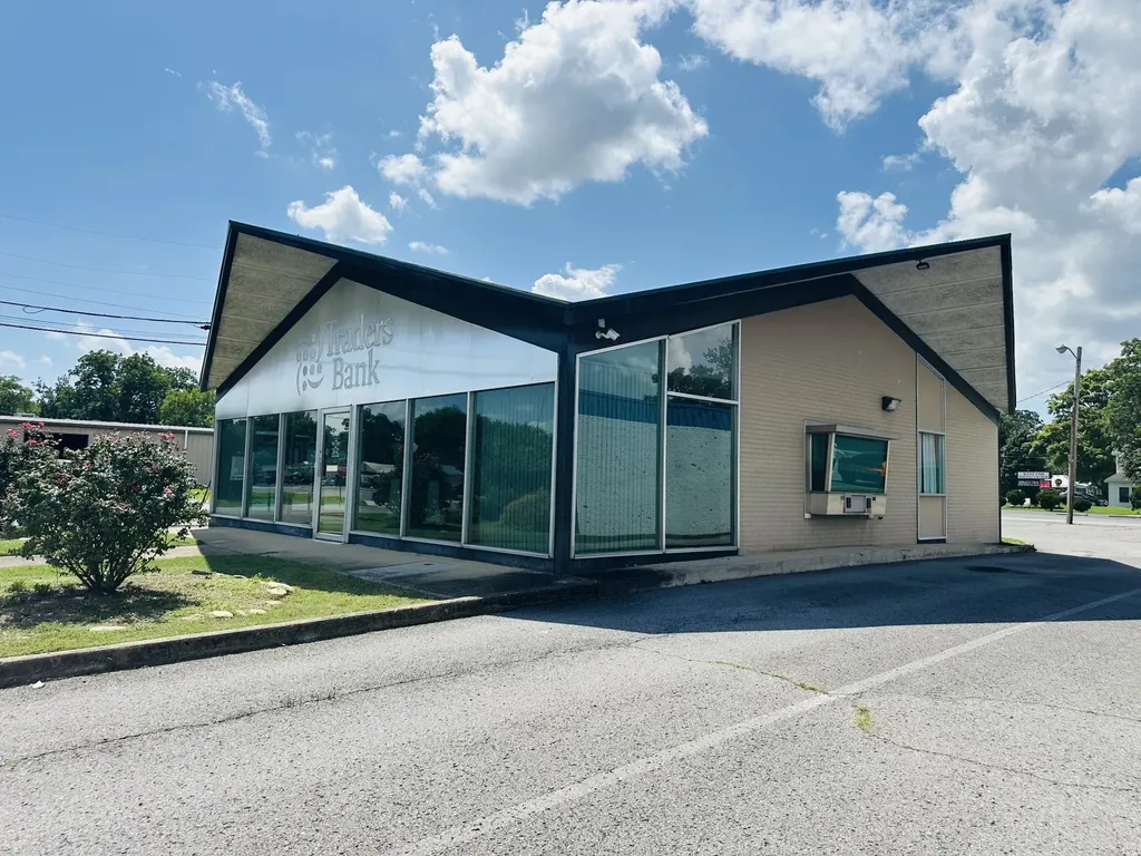 412 W Lincoln Street Tullahoma TN 37388