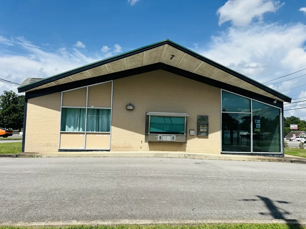412 W Lincoln Street Tullahoma TN 37388