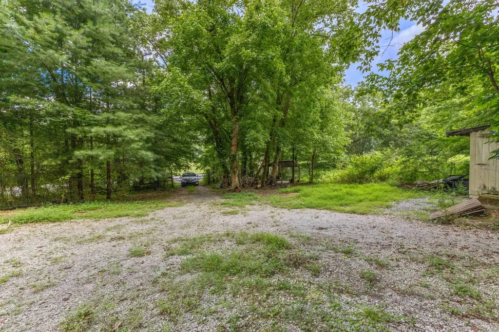 2481 Tinnin Road Goodlettsville TN 37072