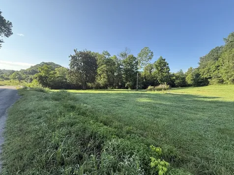 2407 Esque Sharp Road Mount Pleasant TN 38474