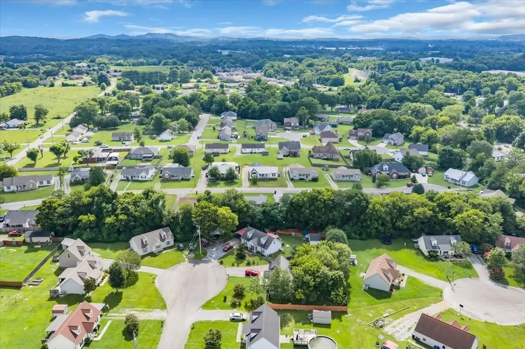 108 Boardwalk Way Shelbyville TN 37160