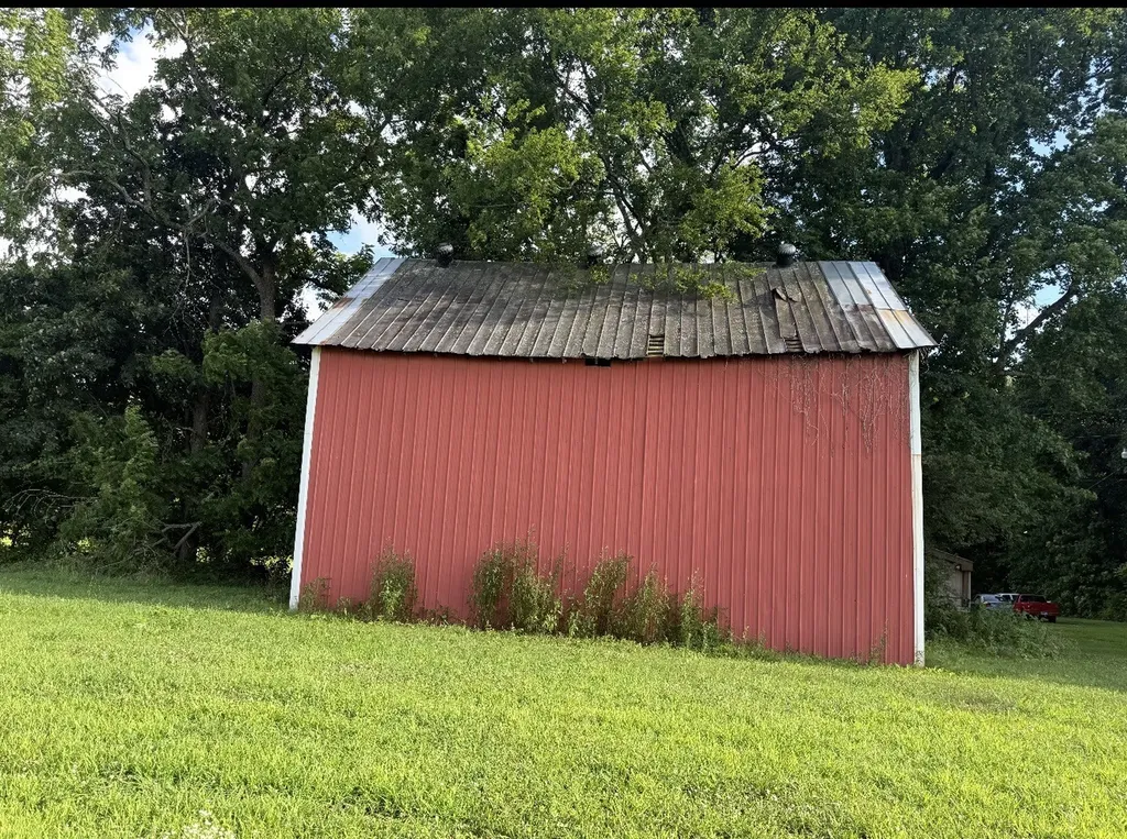 7011 N Pitt Road Springfield TN 37172