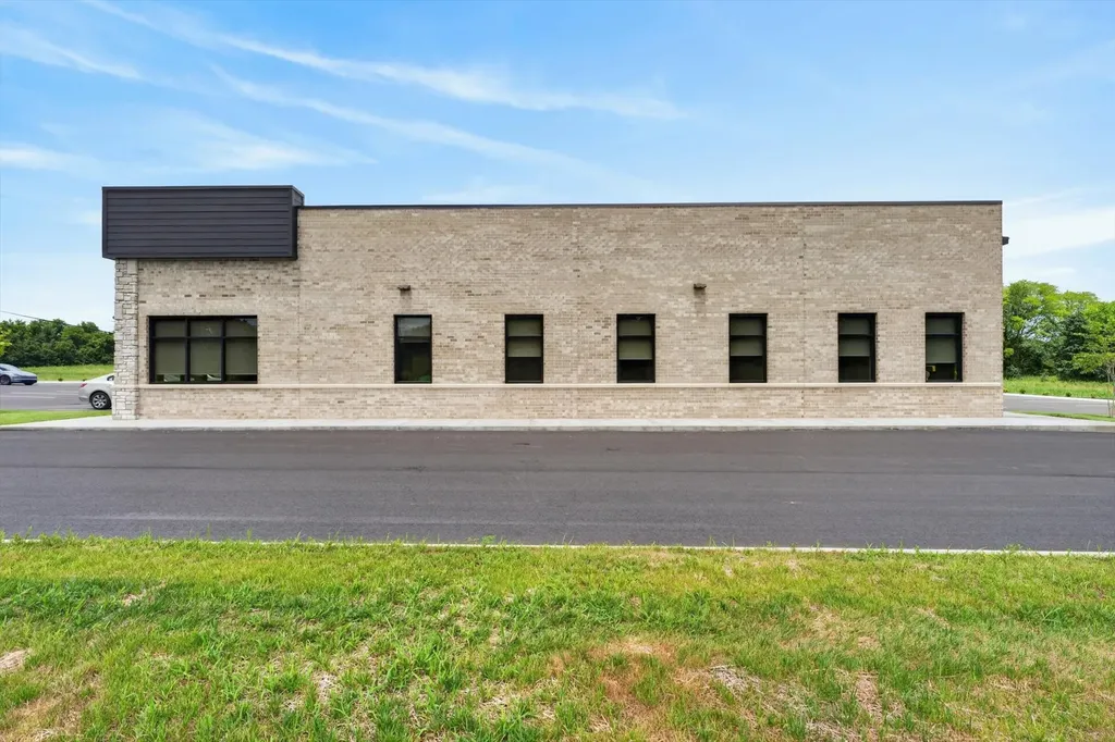 625 Hornbuckle Road Clarksville TN 37043