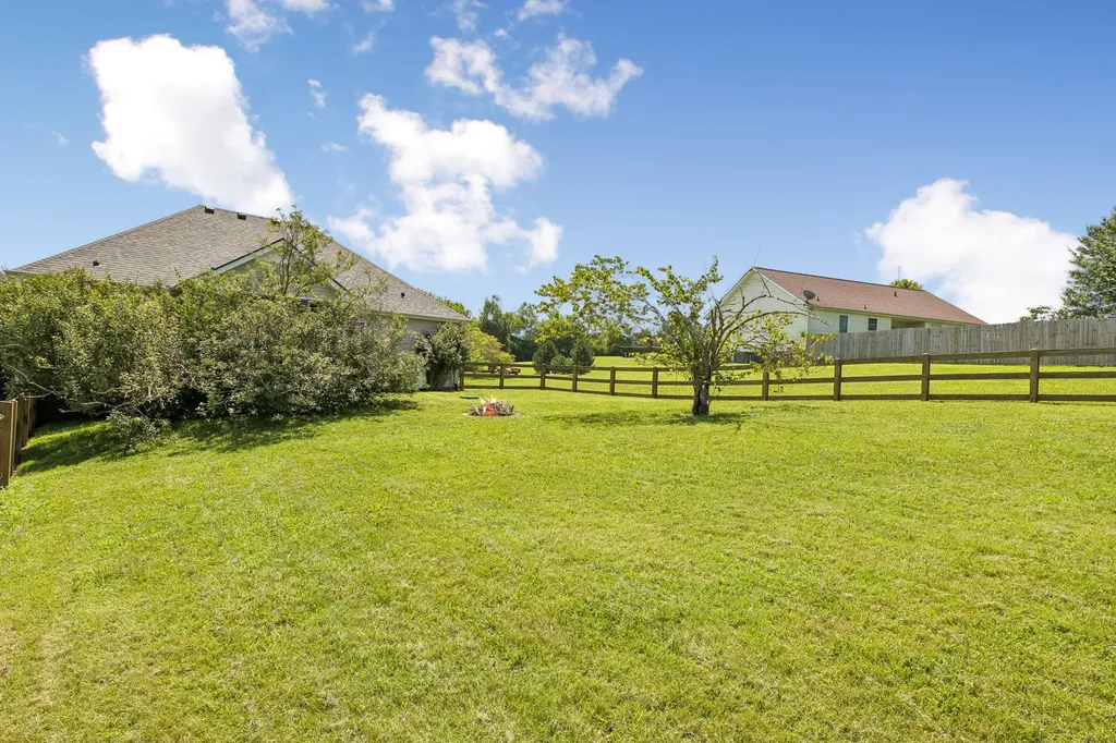 256 Dixie Lane Pleasant View TN 37146