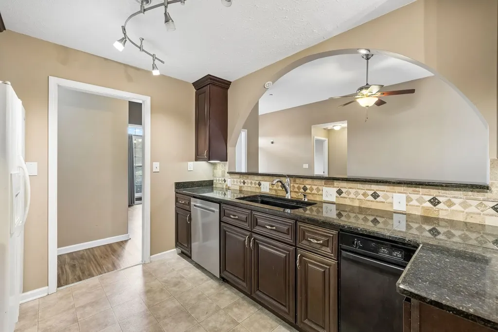 256 Dixie Lane Pleasant View TN 37146