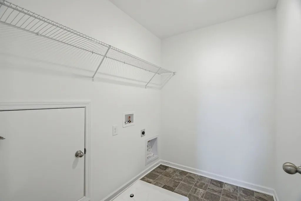 156 Hampshire Way White House TN 37188