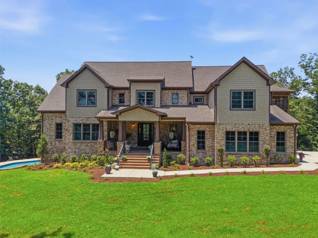 1370 Leatherwood Road White Bluff TN 37187