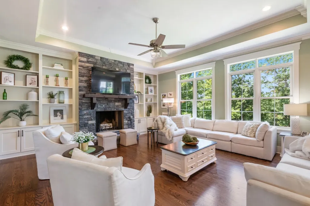 1370 Leatherwood Road White Bluff TN 37187