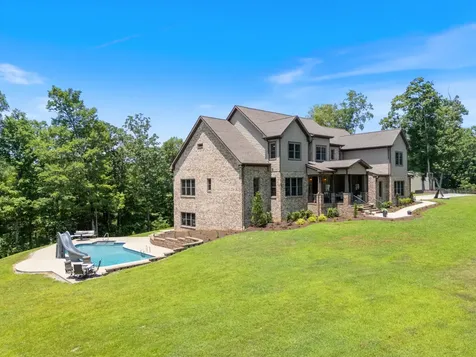 1370 Leatherwood Road White Bluff TN 37187