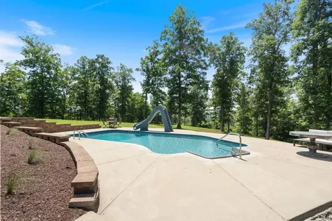 1370 Leatherwood Road White Bluff TN 37187