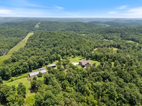 1370 Leatherwood Road White Bluff TN 37187