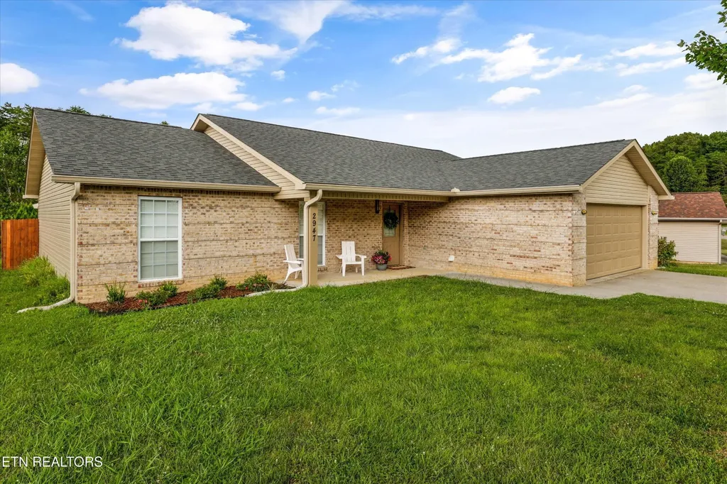 2947 Country Meadows Lane Maryville TN 37803