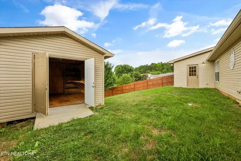 2947 Country Meadows Lane Maryville TN 37803
