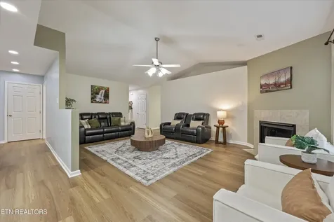 2947 Country Meadows Lane Maryville TN 37803