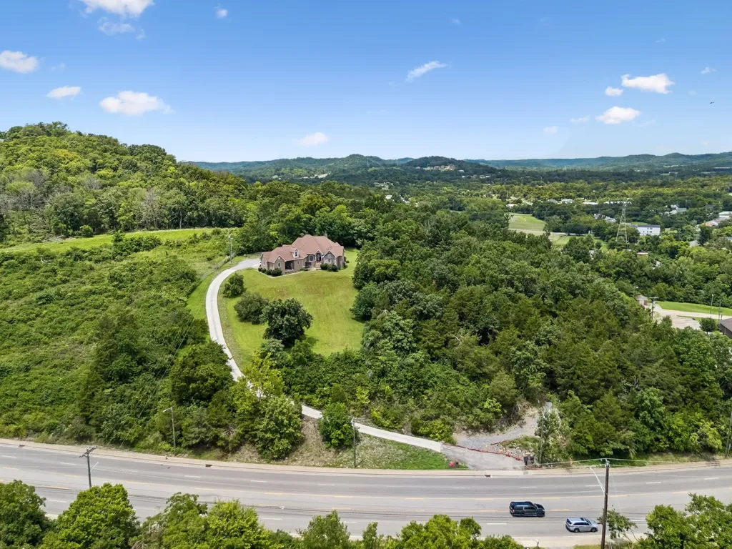 2439 Buena Vista Pike Nashville TN 37218
