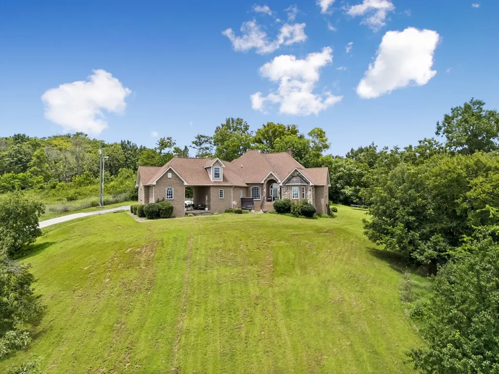 2439 Buena Vista Pike Nashville TN 37218