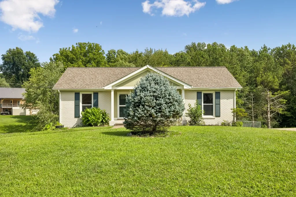 1990 Waywick Drive Clarksville TN 37043