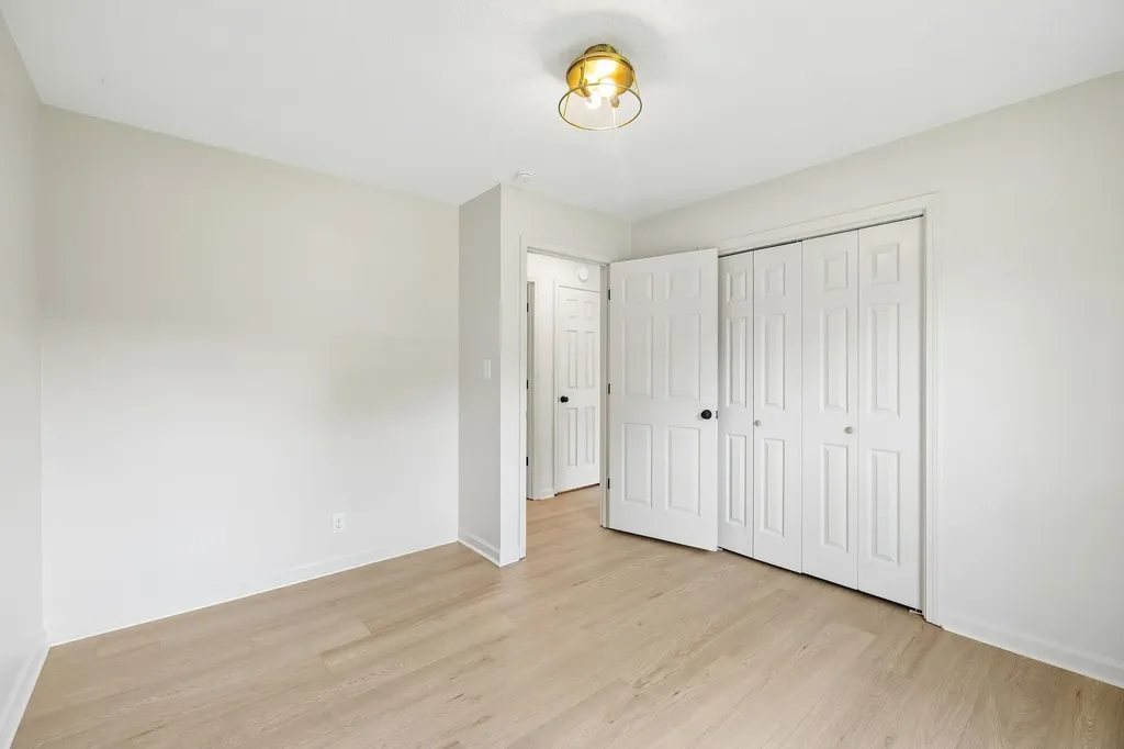 1990 Waywick Drive Clarksville TN 37043