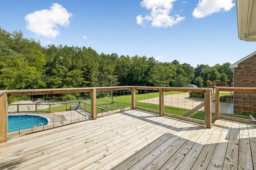 1990 Waywick Drive Clarksville TN 37043