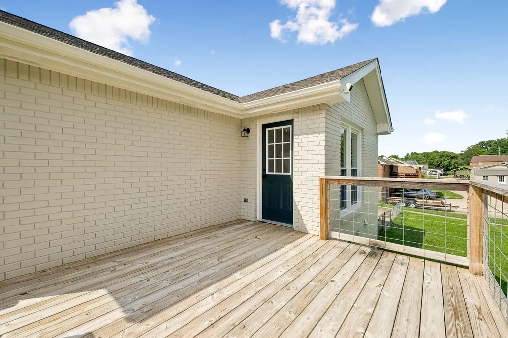 1990 Waywick Drive Clarksville TN 37043