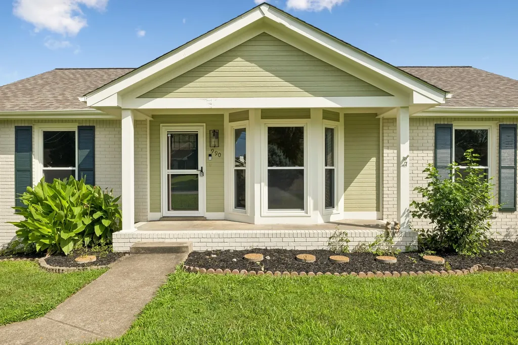 1990 Waywick Drive Clarksville TN 37043