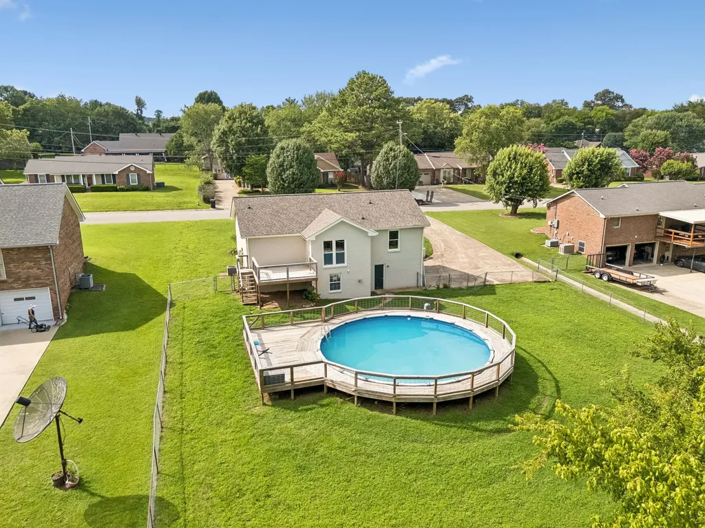 1990 Waywick Drive Clarksville TN 37043