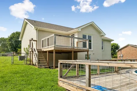 1990 Waywick Drive Clarksville TN 37043