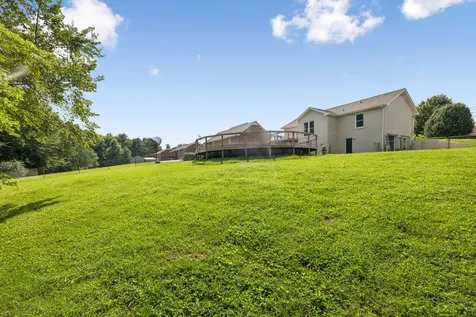 1990 Waywick Drive Clarksville TN 37043