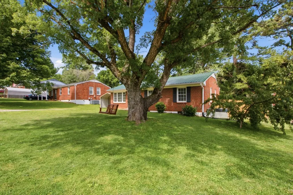 1919 Lynnwood Drive Columbia TN 38401