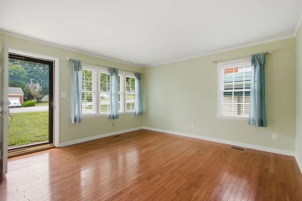 1919 Lynnwood Drive Columbia TN 38401