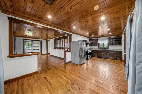 549 Swan Avenue Hohenwald TN 38462