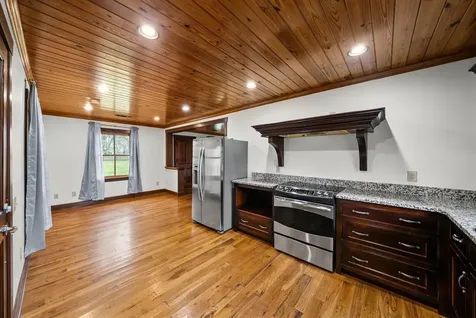 549 Swan Avenue Hohenwald TN 38462