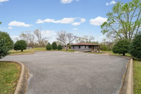 549 Swan Avenue Hohenwald TN 38462