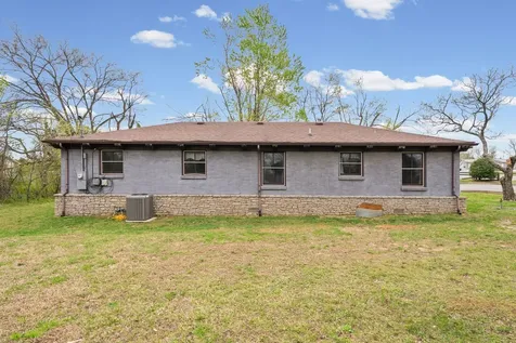 549 Swan Avenue Hohenwald TN 38462