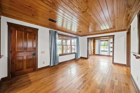 549 Swan Avenue Hohenwald TN 38462