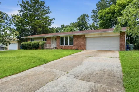 4727 Briarwood Drive Chattanooga TN 37416